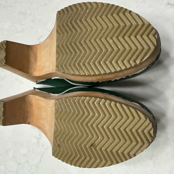 Green Leather Clogs, Cape Clogs, like new, 39 - Picture 5 of 8